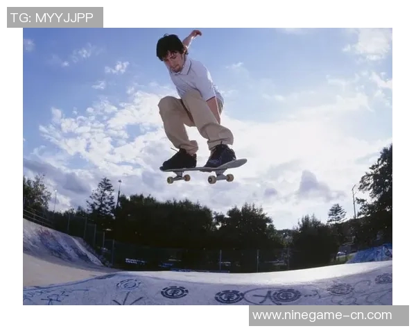 足球圈明星玩滑板的酷炫瞬间这些球员不仅踢球还爱滑板